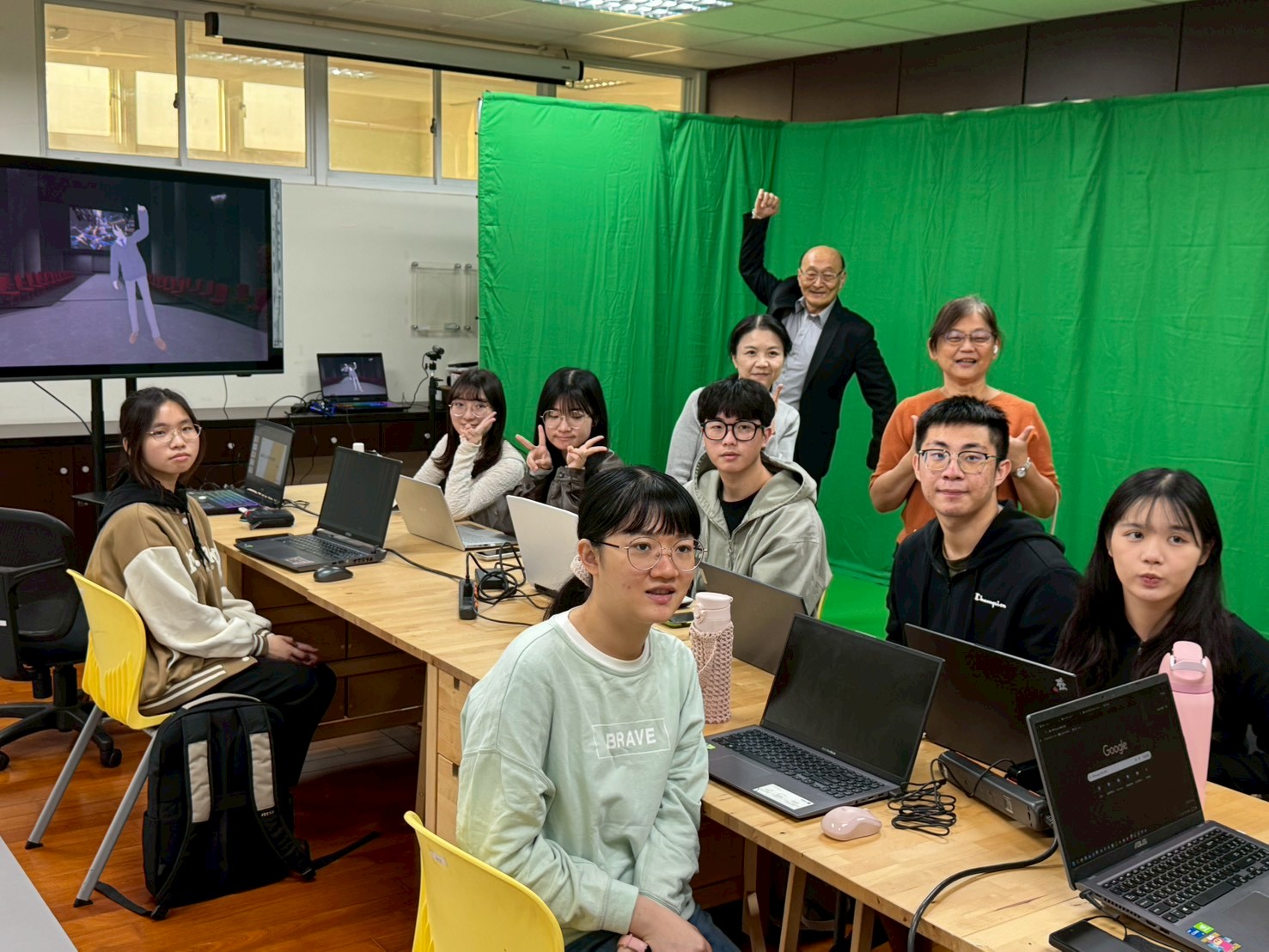 AI‧XR融合下的VTuber應用： 特教師資實境教學與互動技巧教材開發研習課程